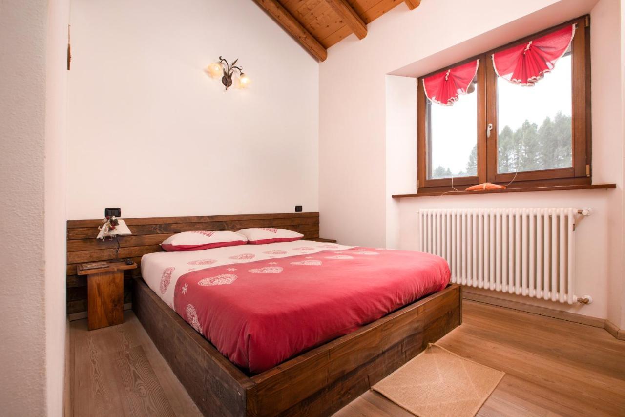 Agriturismo Le Radici Сан Феделе Интелви Екстериор снимка
