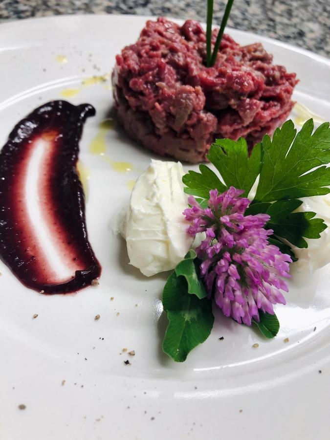 Agriturismo Le Radici Сан Феделе Интелви Екстериор снимка